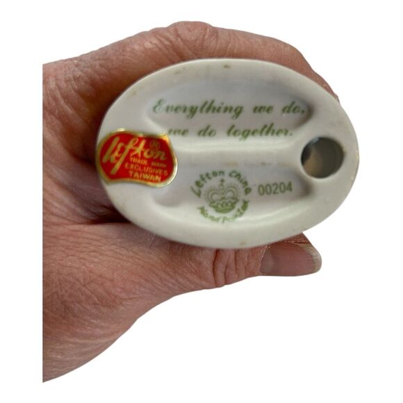 Lefton China 2 Everything We Do We Do Together 00204 Girls Playing With Kittens - Picture 7 of 14